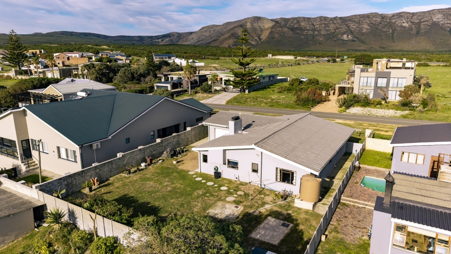 3 Bedroom Property for Sale in De Kelders Western Cape